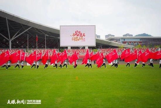 故事中，连姆扮演一名中年杀手，他与儿子的关系其实不好，日常平凡只好偷偷地存眷儿子后来为庇护儿子，他踏上了匹敌恶老板的险途。